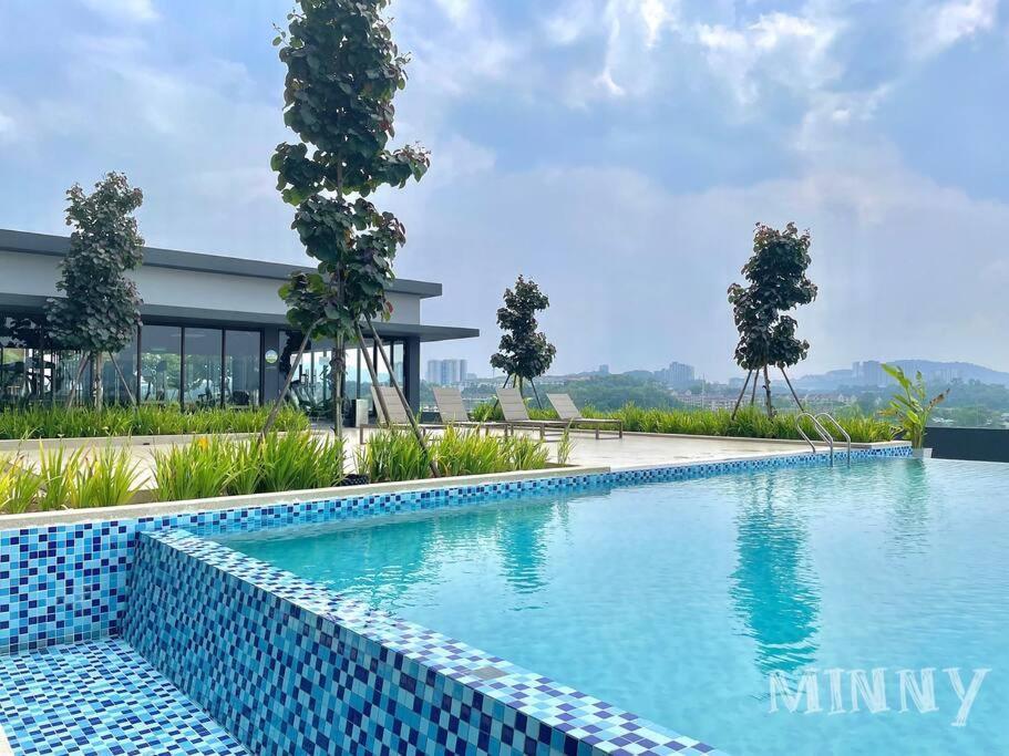 Netizen Near Mrt Couple Balcony Suite #31 Kampong Bukit Dukong Εξωτερικό φωτογραφία